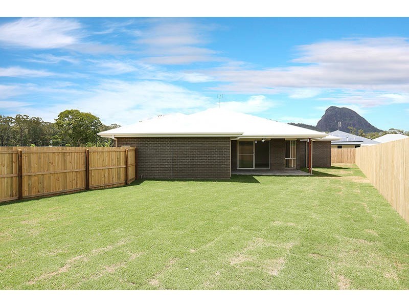 23 Clark Avenue, Glass House Mountains QLD 4518