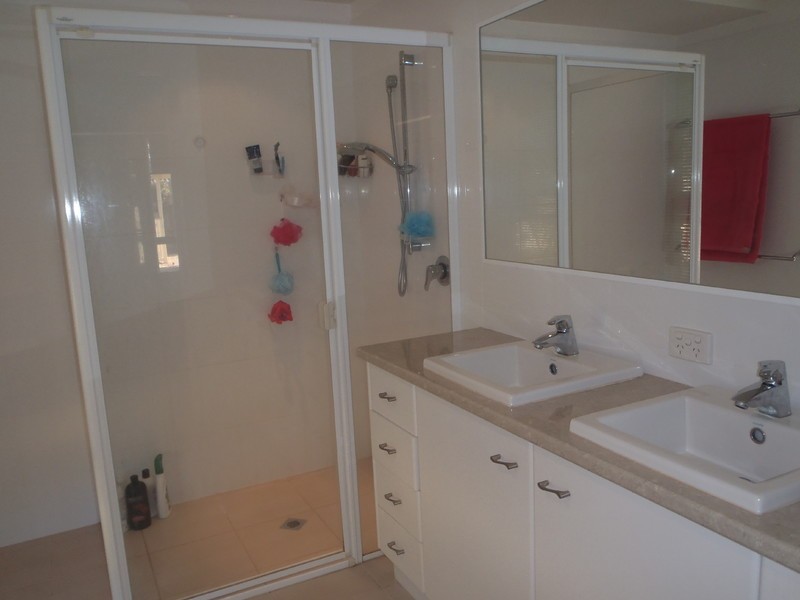 15 Bridgewater Court, Sippy Downs QLD 4556