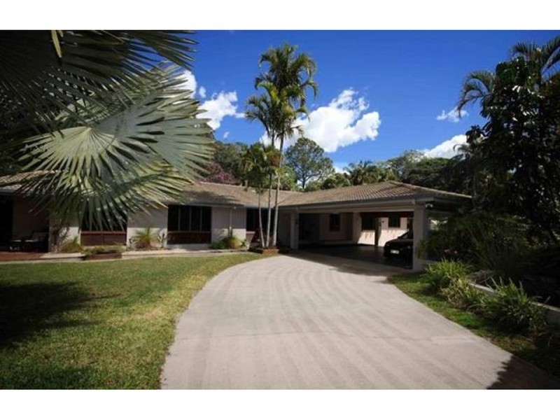 1233 Steve Irwin Way, Beerwah QLD 4519