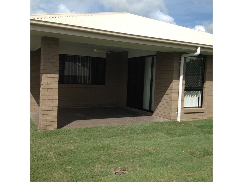 4 Reflection Court, Nambour QLD 4560