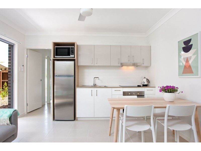 61a/17 Greensboro Place, Little Mountain QLD 4551