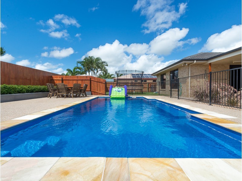 24 Marine Parade, Bucasia QLD 4750