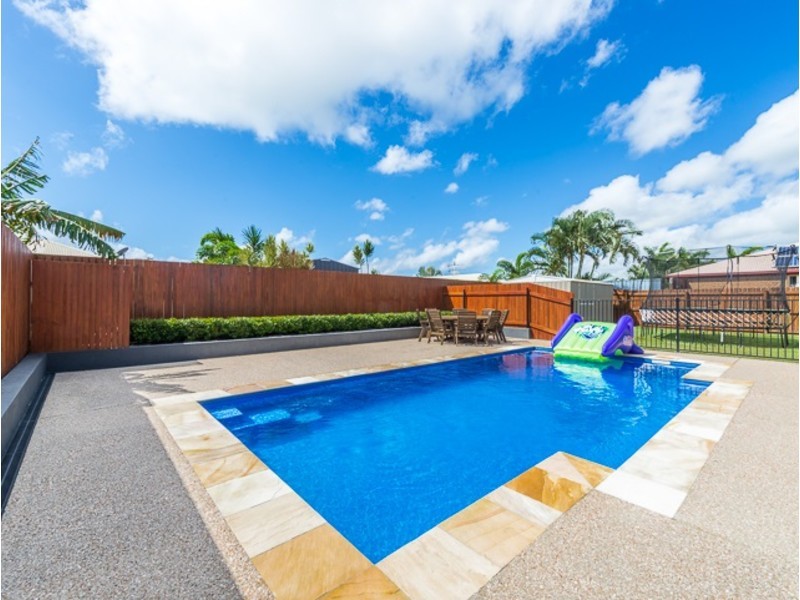 24 Marine Parade, Bucasia QLD 4750