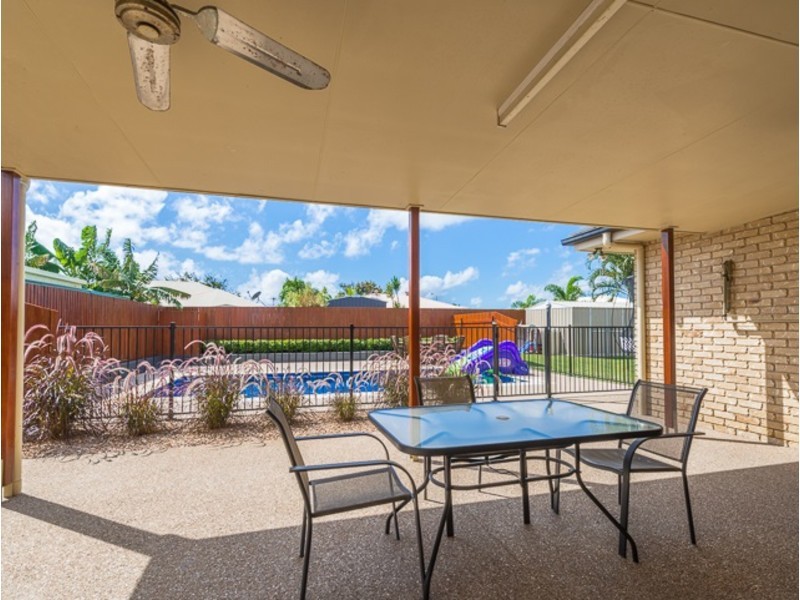 24 Marine Parade, Bucasia QLD 4750