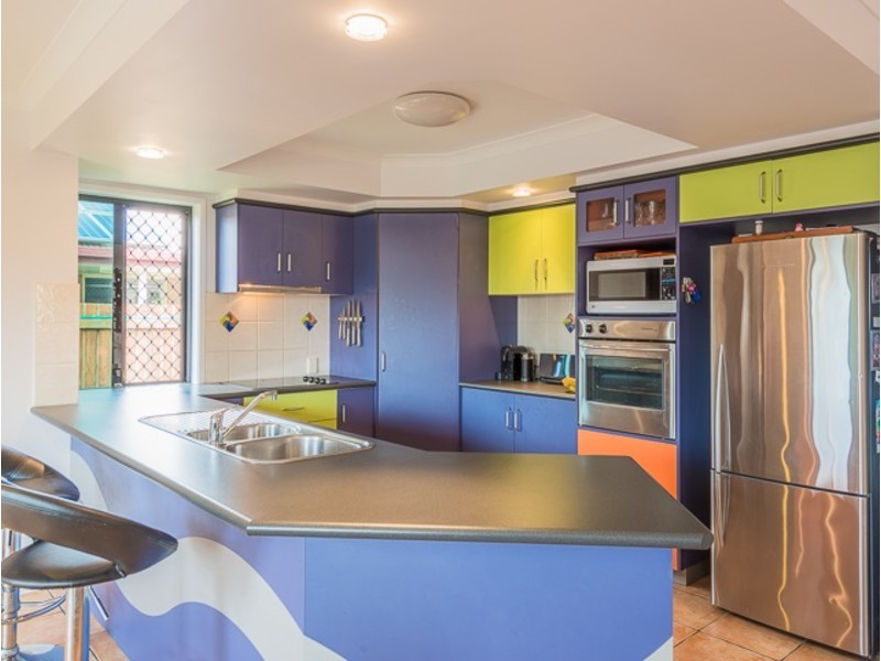 24 Marine Parade, Bucasia QLD 4750