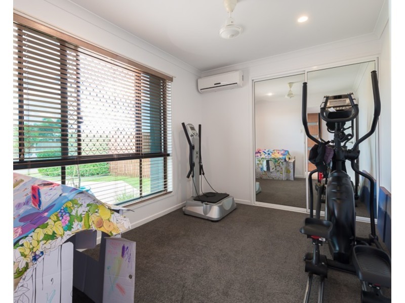 24 Marine Parade, Bucasia QLD 4750