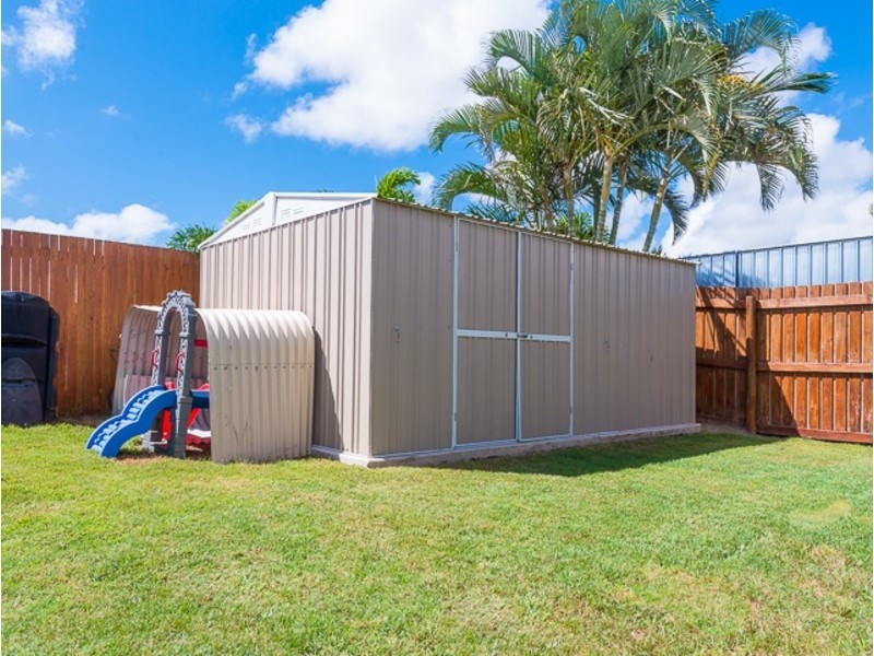 24 Marine Parade, Bucasia QLD 4750