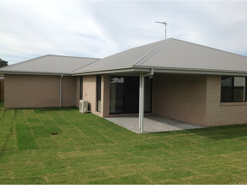 54 Clark Avenue, Glass House Mountains QLD 4518