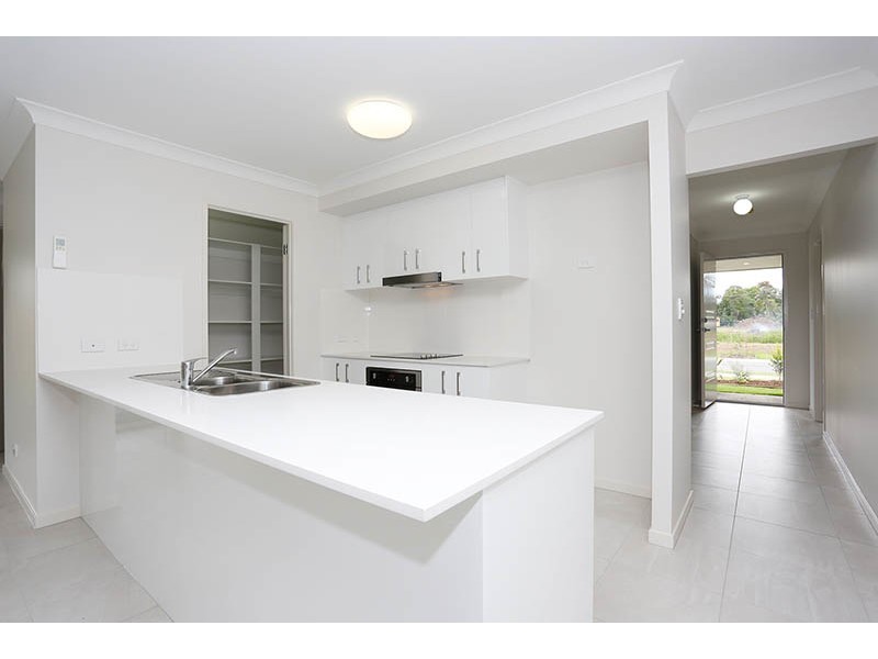 54 Clark Avenue, Glass House Mountains QLD 4518
