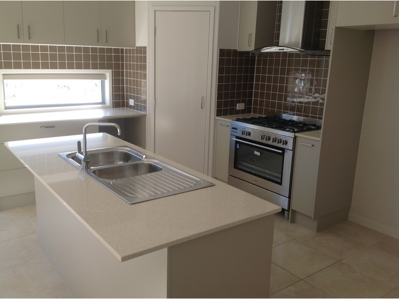 8 Silky Oak Court, Peregian Springs QLD 4573