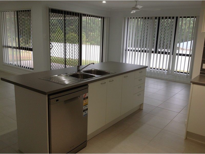10 Kate Court, Beerwah QLD 4519