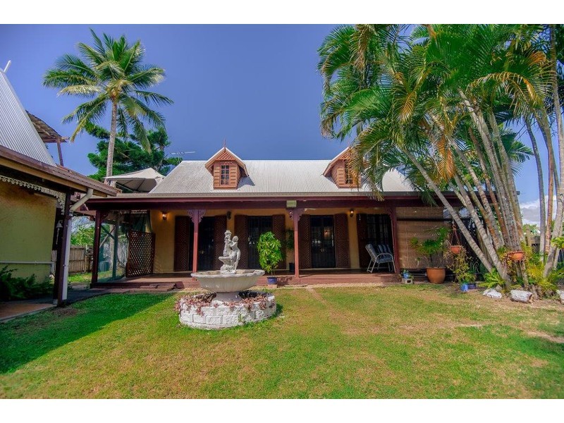 25 Downie Avenue, Bucasia QLD 4750