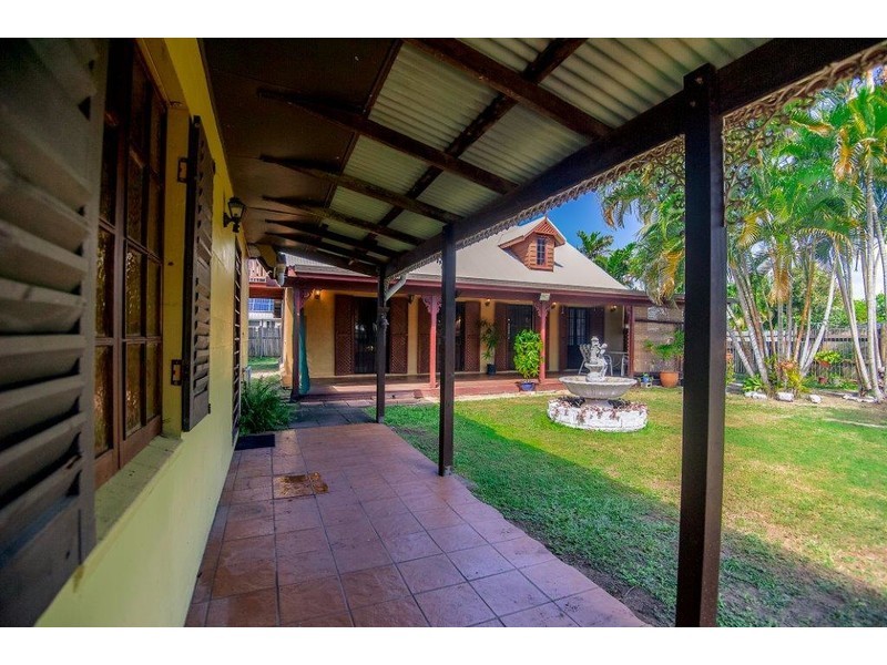25 Downie Avenue, Bucasia QLD 4750