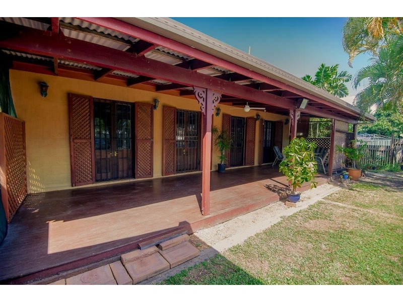 25 Downie Avenue, Bucasia QLD 4750