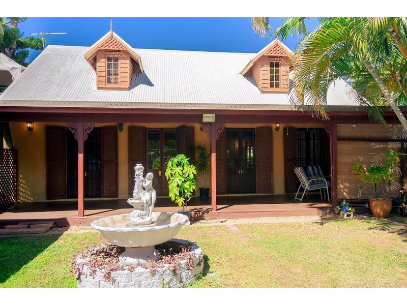 25 Downie Avenue, Bucasia QLD 4750