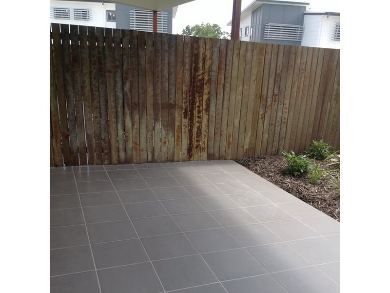 33/17 Greensboro Place, Little Mountain QLD 4551