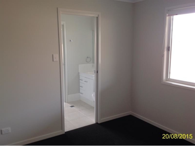 9a Sairs Street, Glass House Mountains QLD 4518