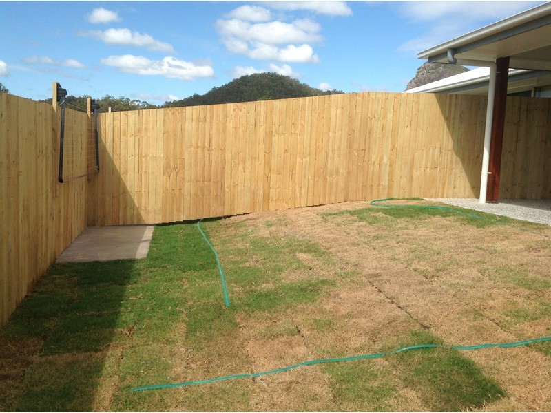 15a Pinnacles Drive, Glass House Mountains QLD 4518