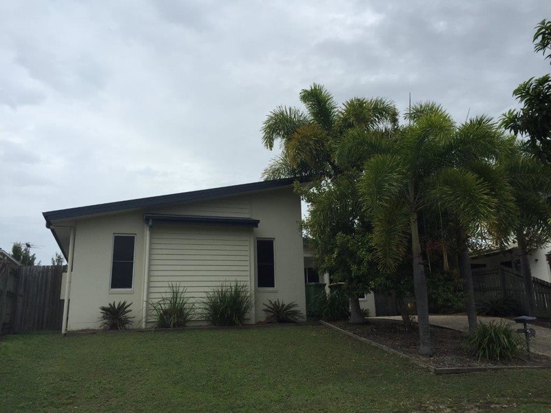 21 Townsend Street, Bucasia QLD 4750