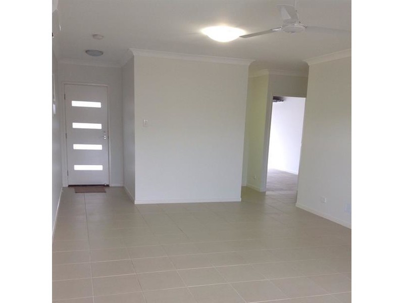 39/17 Greensboro Place, Little Mountain QLD 4551