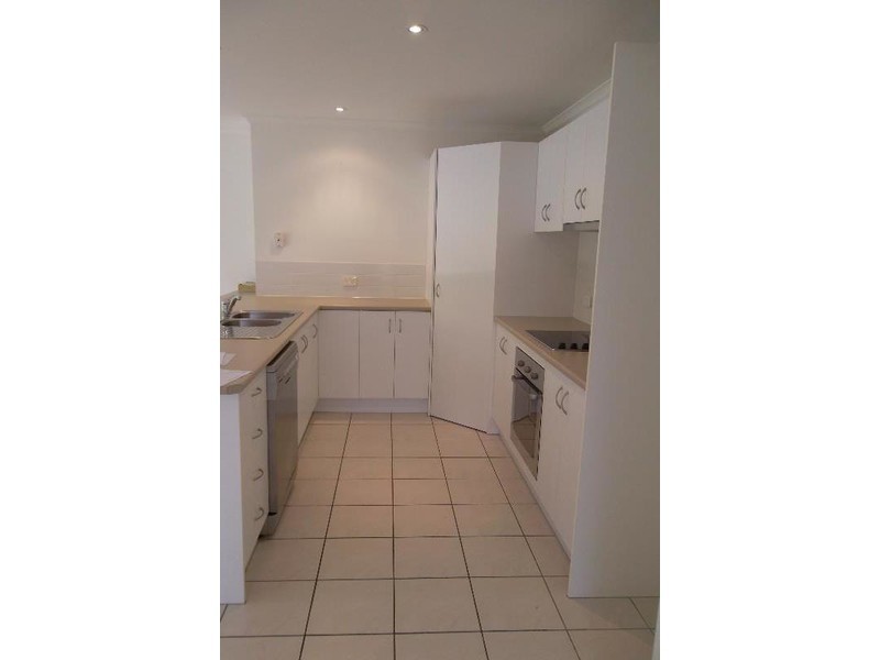 190 Karawatha Drive, Mountain Creek QLD 4557