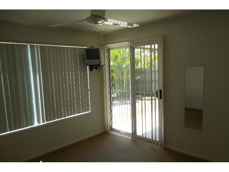 190 Karawatha Drive, Mountain Creek QLD 4557