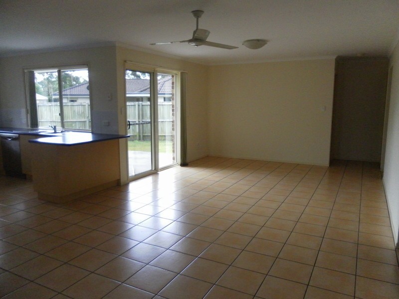 43 Oakgrove Way, Sippy Downs QLD 4556