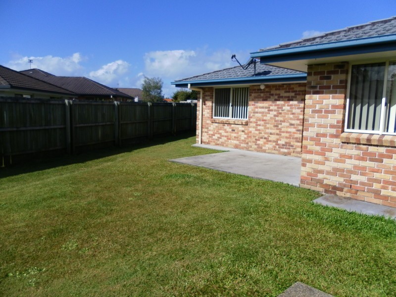 43 Oakgrove Way, Sippy Downs QLD 4556