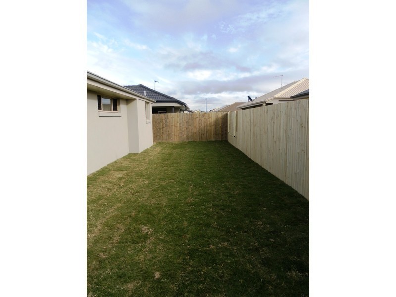 19 Red Cedar Street, Sippy Downs QLD 4556