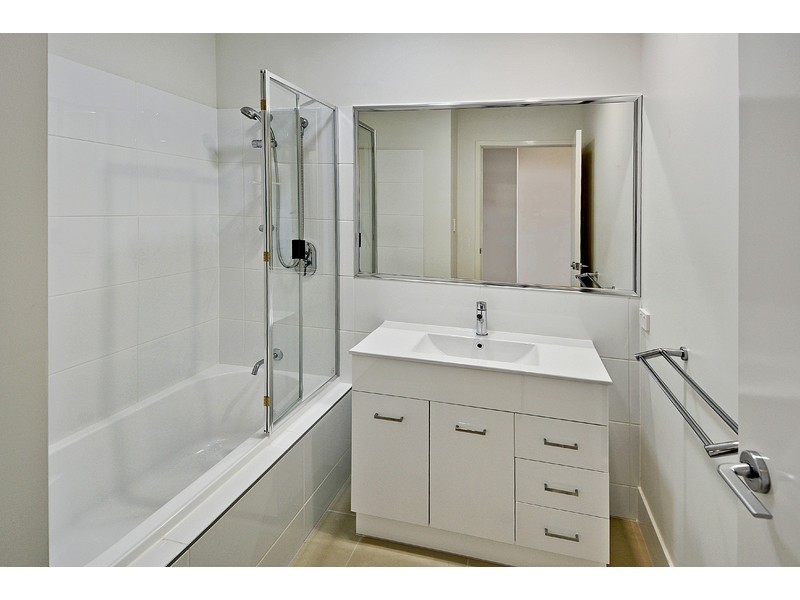 53/17 Greensboro Place, Little Mountain QLD 4551