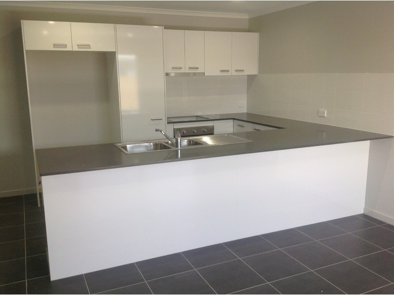 1/17 Pineview Drive, Beerwah QLD 4519