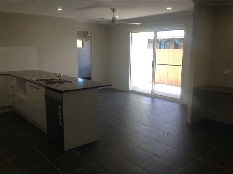 1/17 Pineview Drive, Beerwah QLD 4519