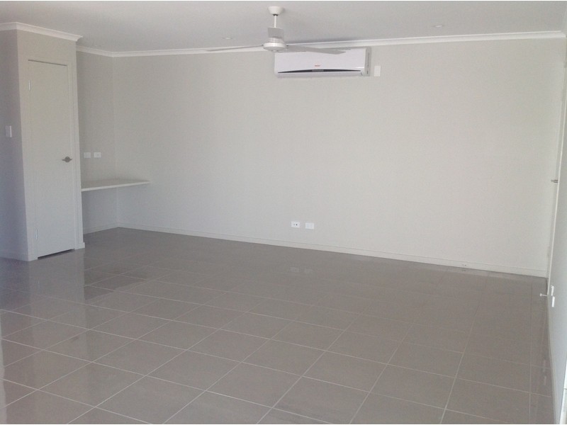 2/42 Featherwood Crescent, Beerwah QLD 4519