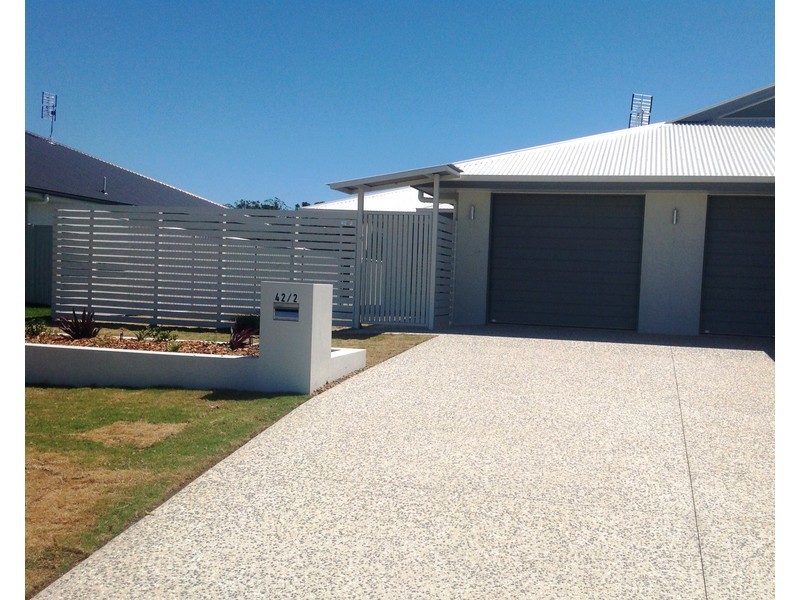 2/42 Featherwood Crescent, Beerwah QLD 4519