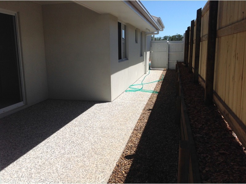 1/25 Featherwood Crescent, Beerwah QLD 4519