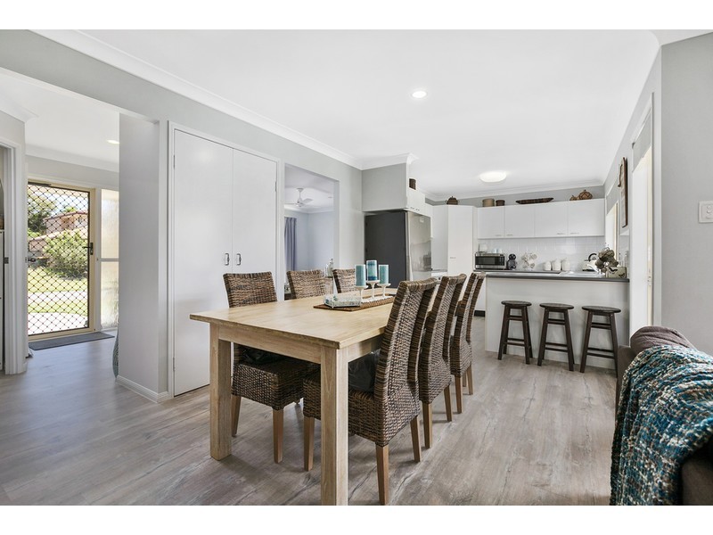 32 Bernheid Cr, Sippy Downs QLD 4556