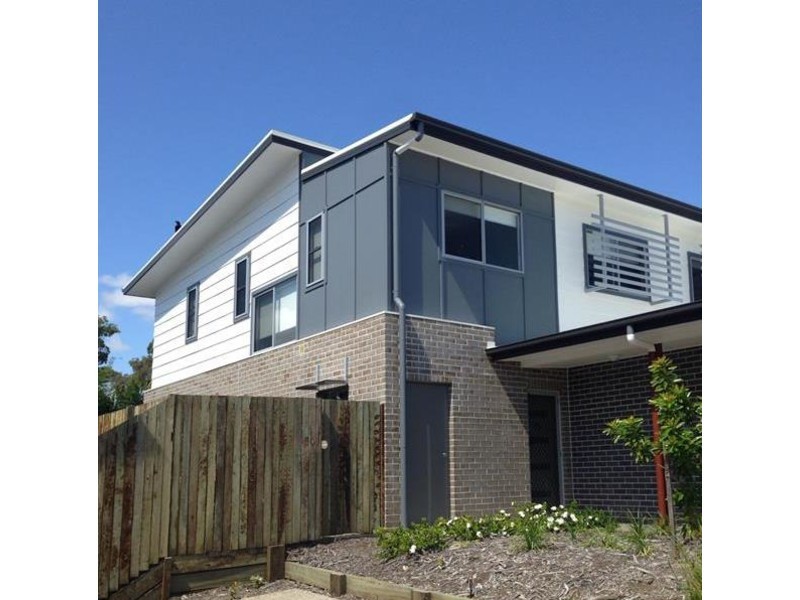 5/17 Greensboro Place, Little Mountain QLD 4551