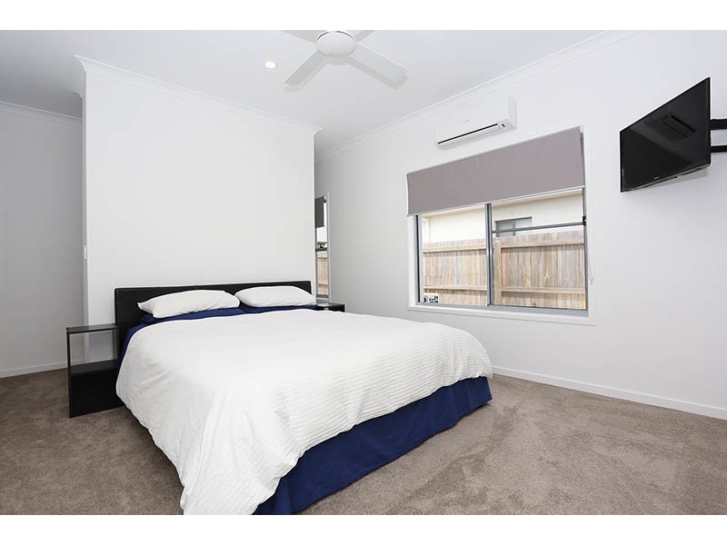 12 Sairs Street, Glass House Mountains QLD 4518