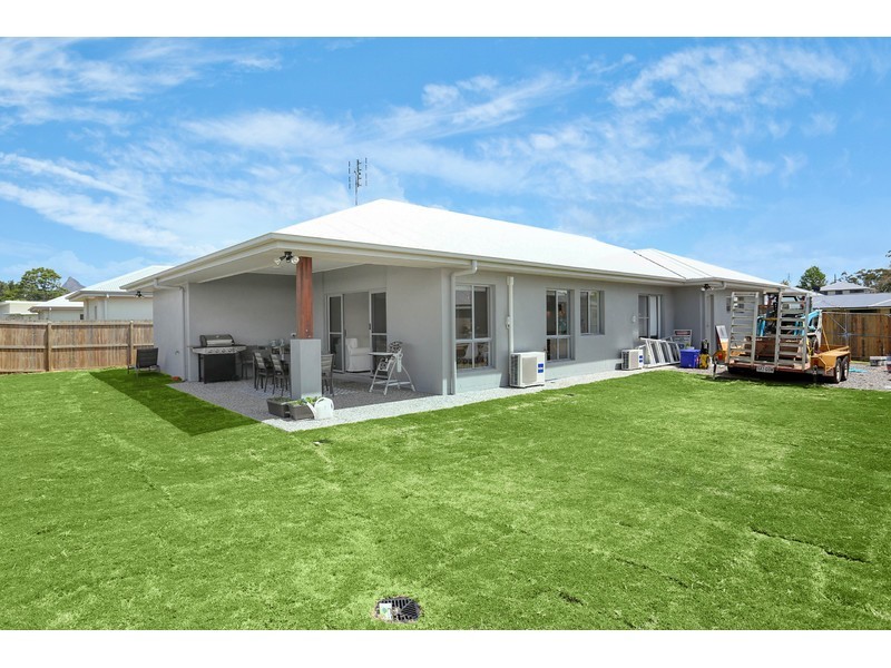12 Sairs Street, Glass House Mountains QLD 4518