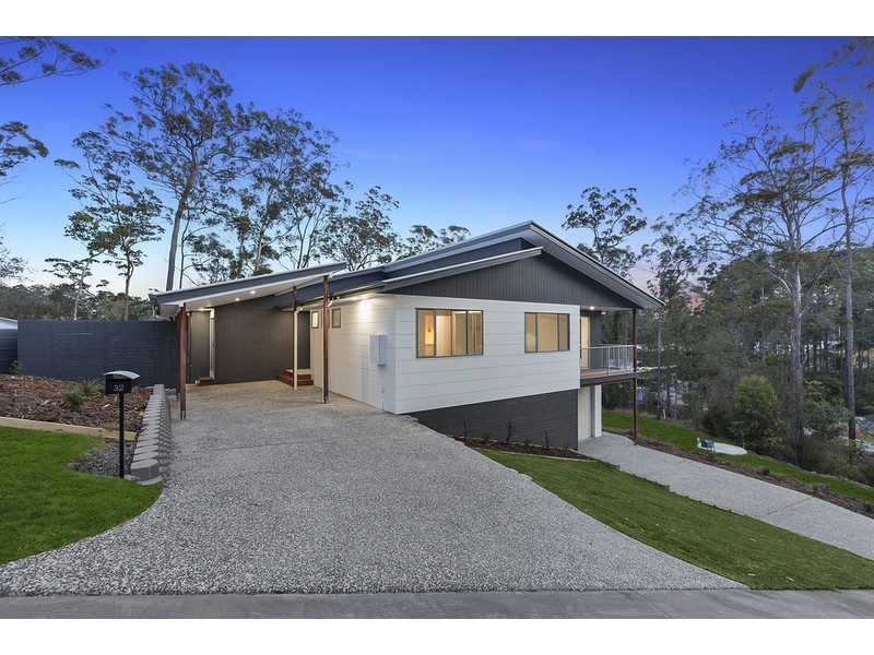 32 Apple Gum Place, Palmview QLD 4553