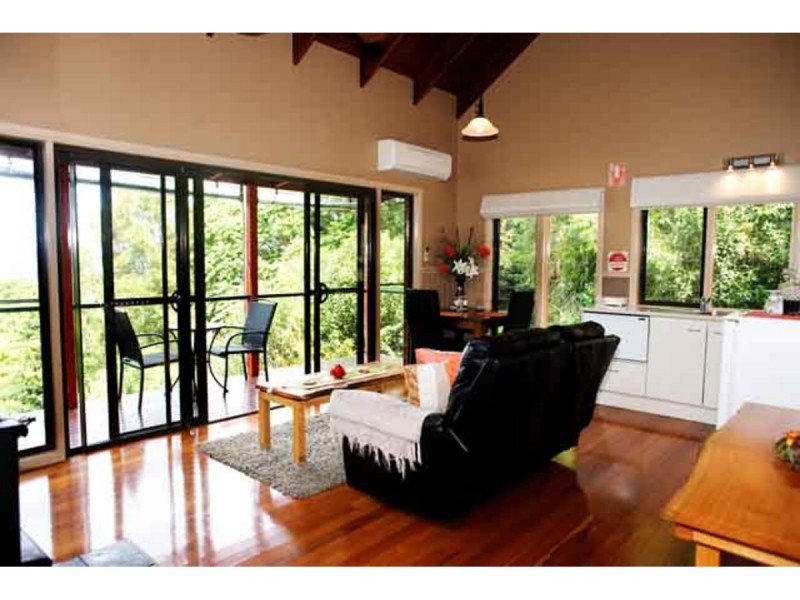 284-296 Western Avenue, Montville QLD 4560