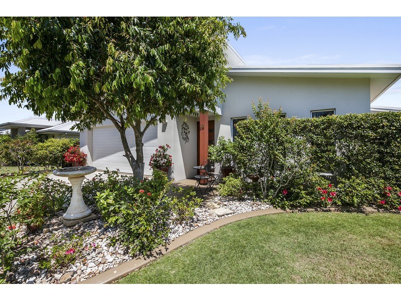 39 Sinatra Street, Sippy Downs QLD 4556