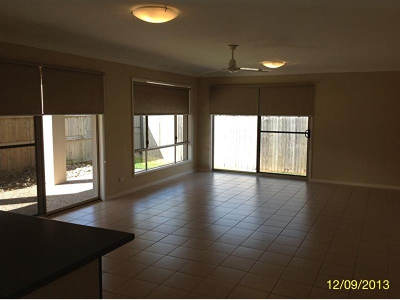 2 Silvereye Street, Sippy Downs QLD 4556