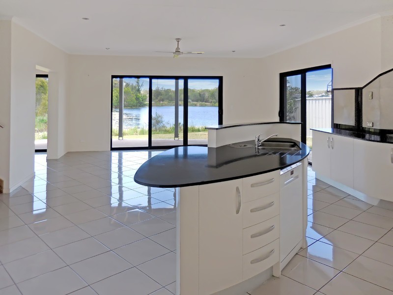 13 Courtenay Place, Sippy Downs QLD 4556