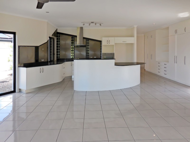13 Courtenay Place, Sippy Downs QLD 4556
