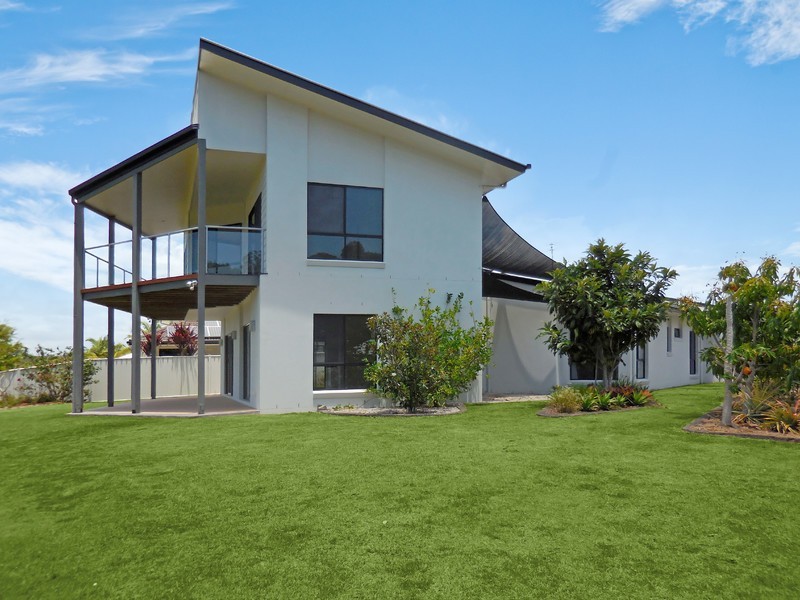 13 Courtenay Place, Sippy Downs QLD 4556