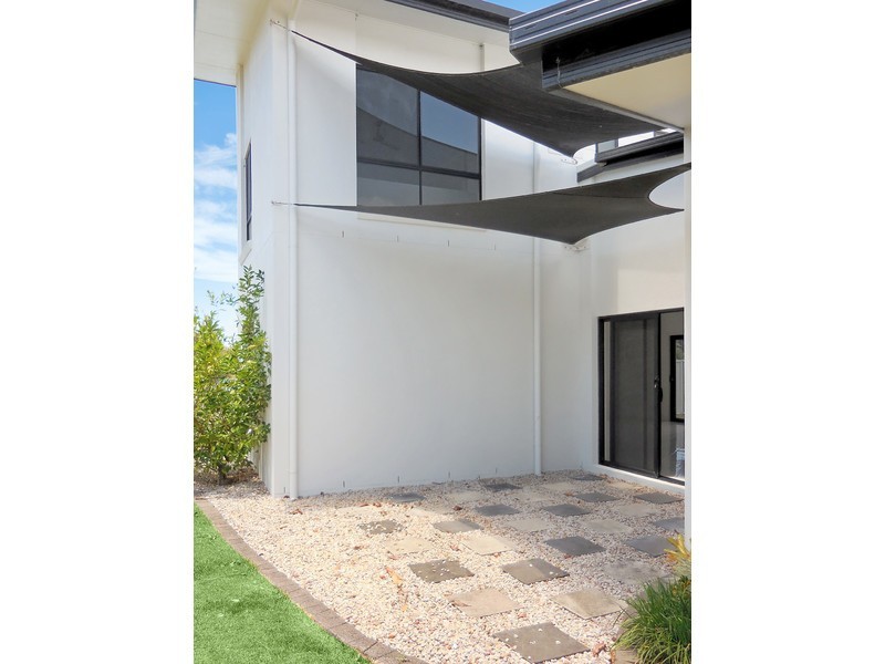 13 Courtenay Place, Sippy Downs QLD 4556
