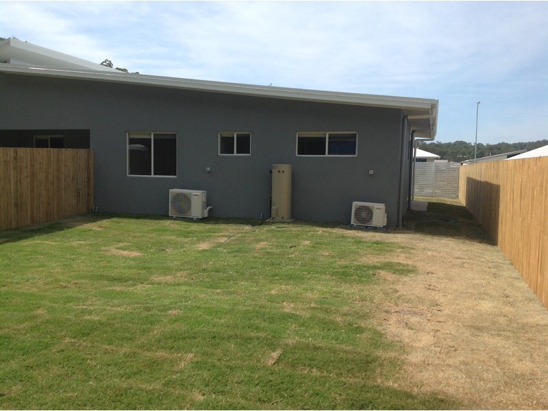 2/24 Woodswallow Crescent, Bli Bli QLD 4560
