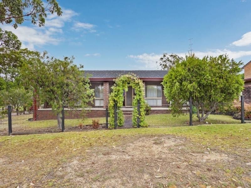 19 Parraweena Road, Gwandalan NSW 2259