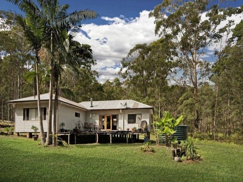 164 Woods Road, Jilliby NSW 2259